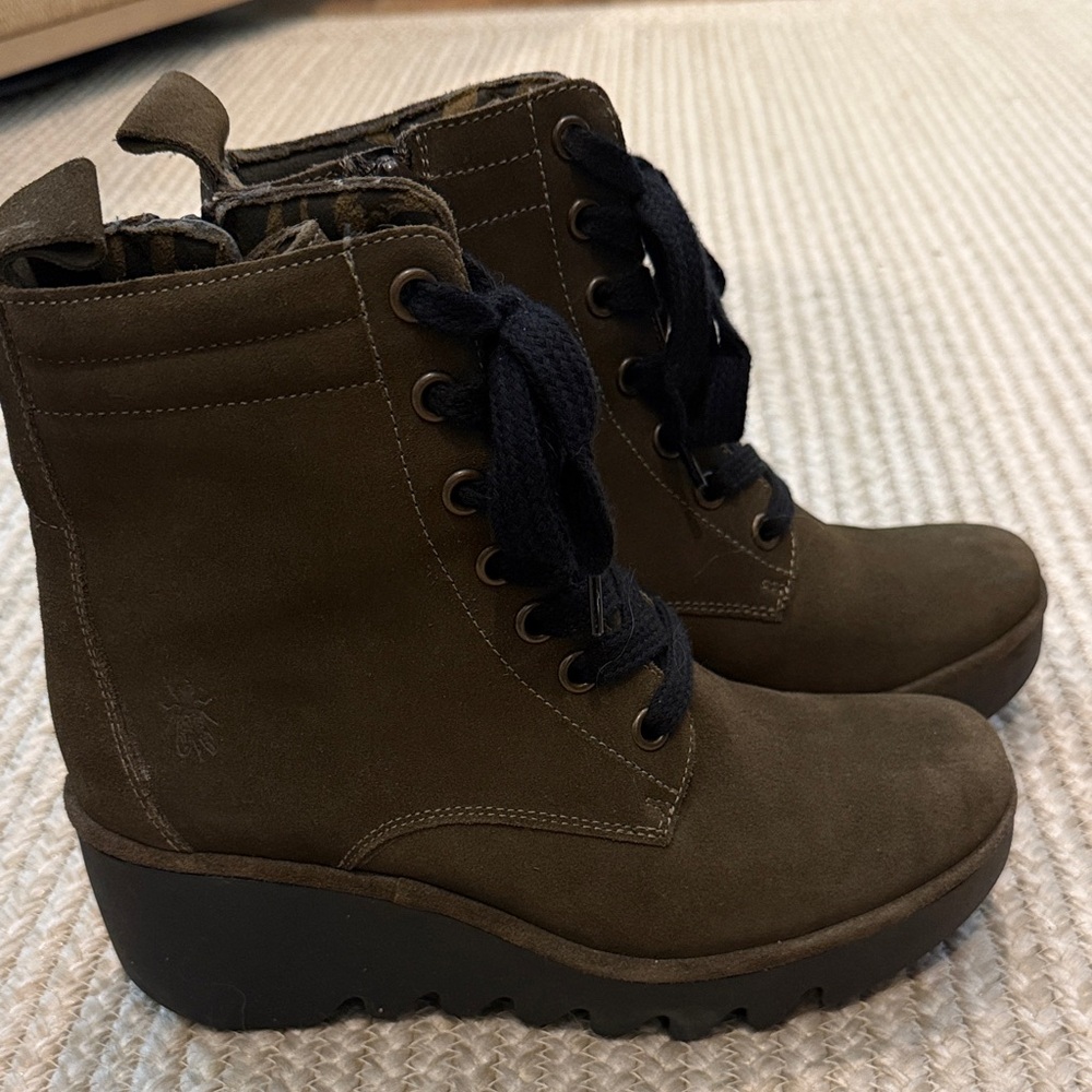 Fly London Olive Lace-Up Ankle Boots WORN ONCE